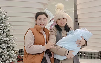 時間真的很快轉(zhuǎn)眼又是28天，今天寶媽和寶貝們就要回家了，感謝你們選擇尚月閣，祝愿寶貝們健康快樂成長！